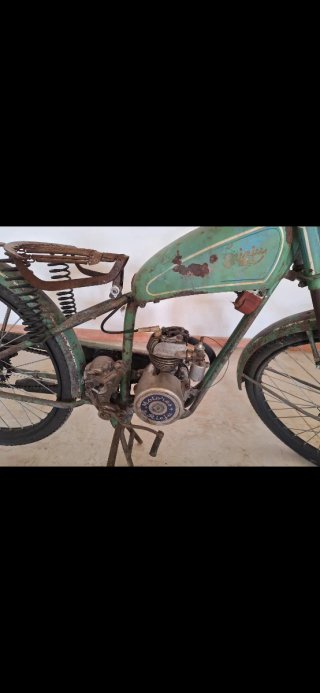 Velomotor Rieju antiguo verde