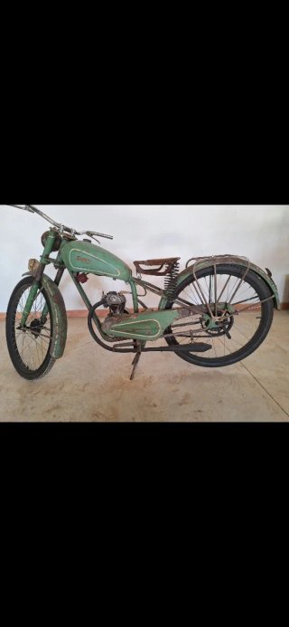 Velomotor Rieju antiguo verde