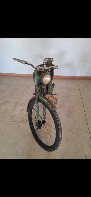 Velomotor Rieju antiguo verde