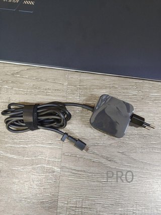 Portátil ASUS Vivobook 15