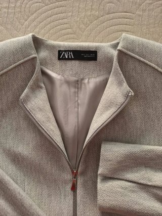 Chaqueta Zara cuello mao gris