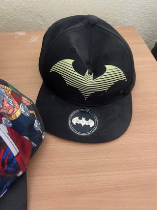 Gorras niño Avengers y Batman