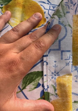 Tovaglia con limoni e decoro blu
