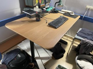 Mesa estudio IKEA BEKANT 120x80cm regulable
