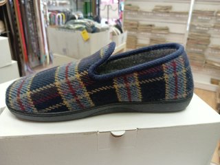Zapatillas de estar por casa cuadros talla 41