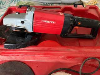 Amoladora Hilti 1800W con maletín