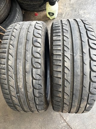 Neumático UHP 225/45 ZR17 94Y
