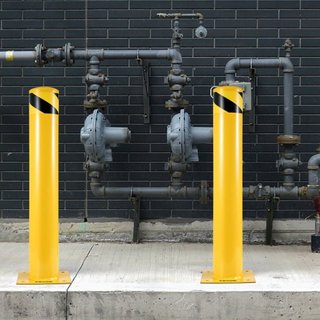 Bollard de Seguridad, Poste de Bollard de 36 Pulgadas de Altura, Poste de Bollard de Acero de 5.5 Pulgadas de Diámetro, Bollard de Acero Amarillo, Bollard de Seguridad de Acero con 8 Tornillos de ...