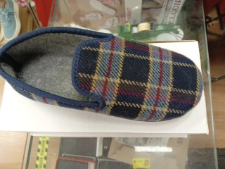 Zapatillas de estar por casa cuadros talla 40
