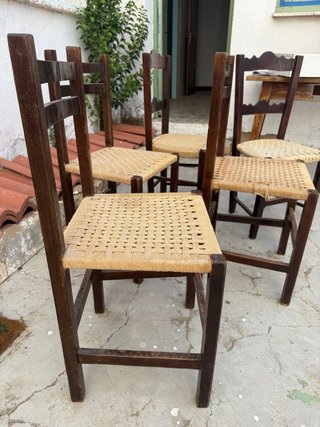 Juego de 5 sillas rústicas