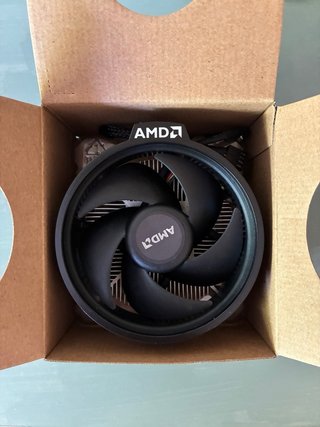 AMD Ryzen 3 2200G