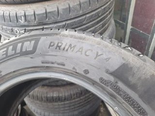215 60 R17 96H Michelin - 1 neumático +75%