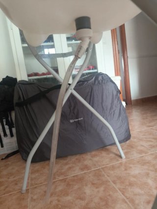 Bañera alta para bebés con soporte