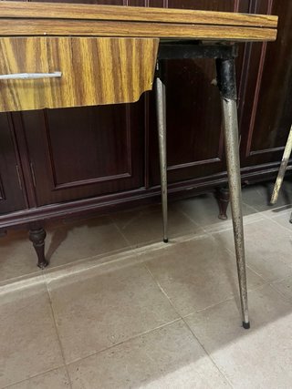 Mesa de cocina madera y metal