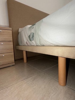 Somier / base tapizada 150x190 cm – Como nuevo