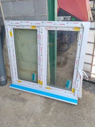 Lote de ventanas, balconeras y puertas
