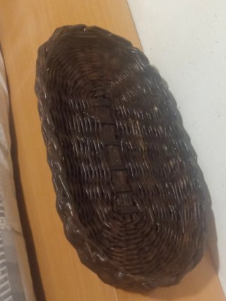 Bandeja de mimbre ovalada
