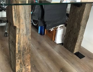 MESA DE DESPACHO DE CRISTAL TEMPLADO S/TRAVIESAS