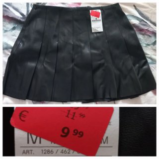 Falda Zara polipiel tablas corta M
