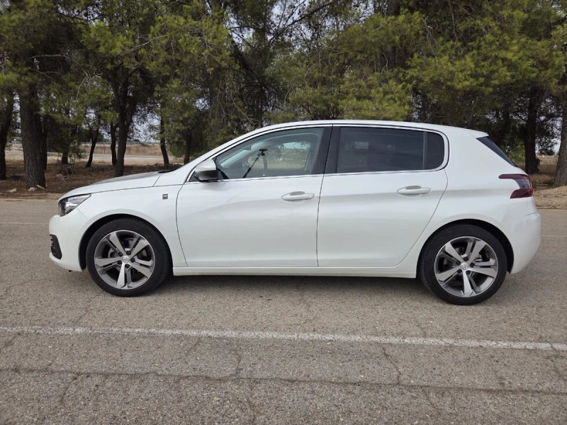 Peugeot 308 2020, foto 6