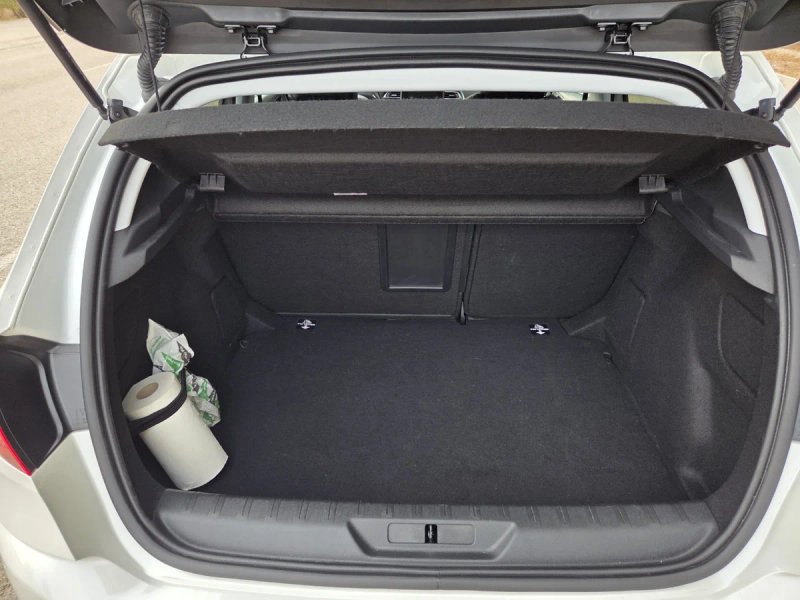 Peugeot 308 2020, foto 10