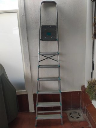 Escalera aluminio 7 peldaños