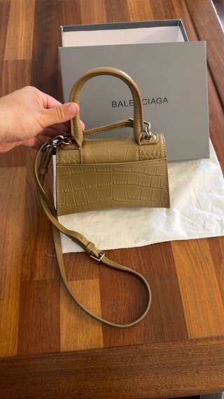 Balenciaga Hourglass BB efecto cocodrilo camel