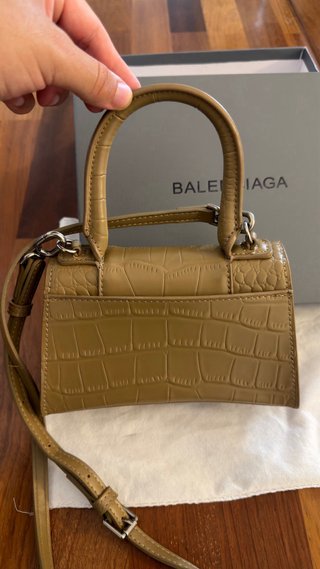 Balenciaga Hourglass BB efecto cocodrilo camel