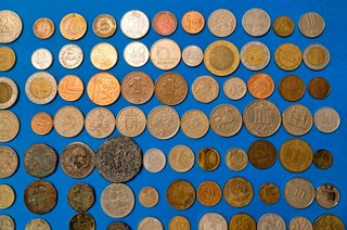Ampia collezione di 260 monete Mondo tutte diverse