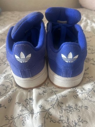 Zapatillas Adidas Azul y Blanco