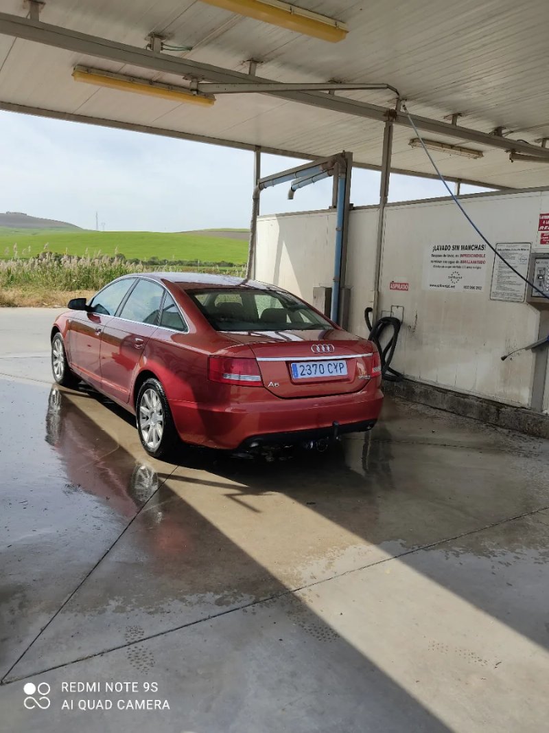 Audi A6 2004 - foto 1