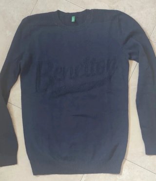 2 Jerséis Tommy Hilfiger y Benetton