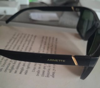 Gafas de Sol Arnette Negras y Verde Oliva