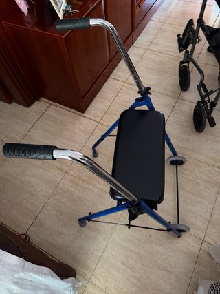 Silla de ruedas plegable y andador plegable