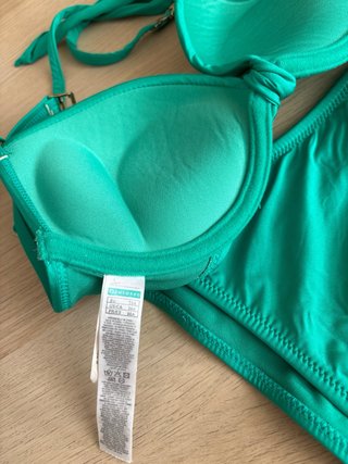 Bikini verde push up, con detalles dorados