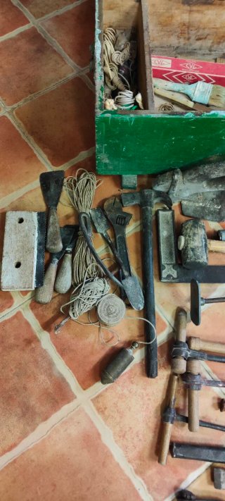 Lote Herramientas Antiguas y Taladro Manual