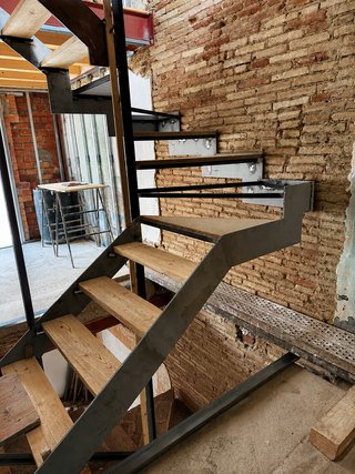 Escalera metálica a medida