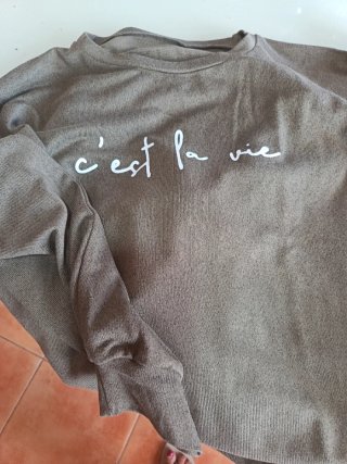 Conjunto camiseta y pantalón c'est la vie