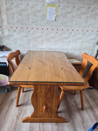 Mesa de cocina madera y cristal
