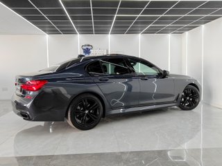 BMW Serie 7 740e Híbrido Enchufable Paquete ///M!
