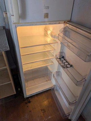 Nevera blanca con congelador Teka