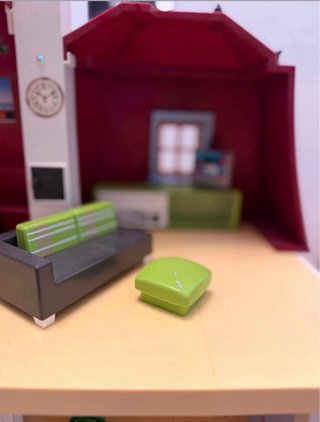 Casa de muñecas Playmobil con accesorios