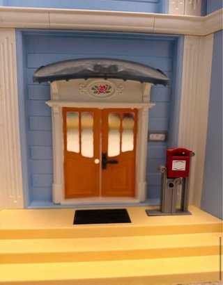 Casa de muñecas Playmobil con accesorios