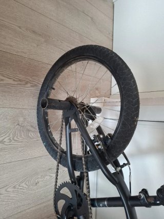 Bicicleta BMX Negra