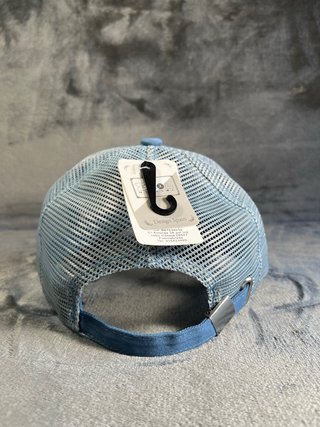 Gorra Pantera Negra Azul y Blanca de rejilla