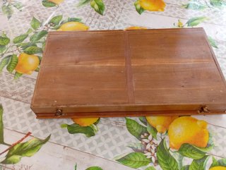 Scatola porta matite in legno