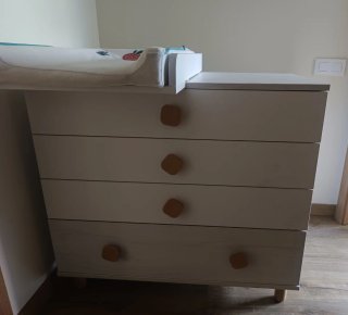 Cuna convertible Mobles Ros + cajonera
