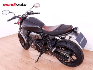 YAMAHA XSR 700 XTRIBUTE