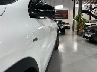 Mercedes-Benz GLA 45 AMG 2023