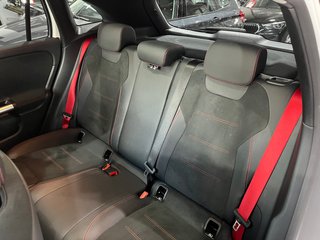 Mercedes-Benz GLA 45 AMG 2023